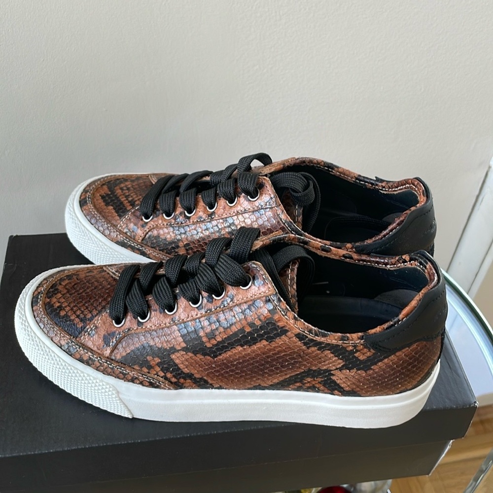 NEW IN BOX RAG & BONE ARMY LOW SNAKE PRINT LEATHER SNEAKERS, 7.5